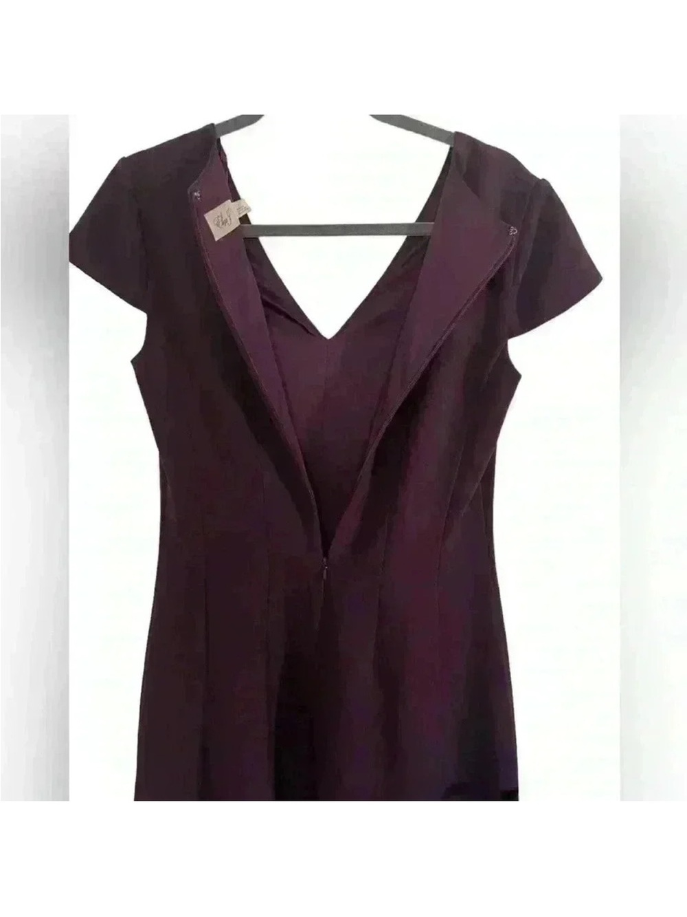 -
Eliza J
Eliza J Purple Fit & Flare Pleated Cocktail Dress Cap Sleeves size 6 - Picture 4 of 12